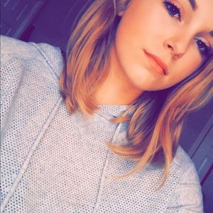 Meet your Posher, Alyssa